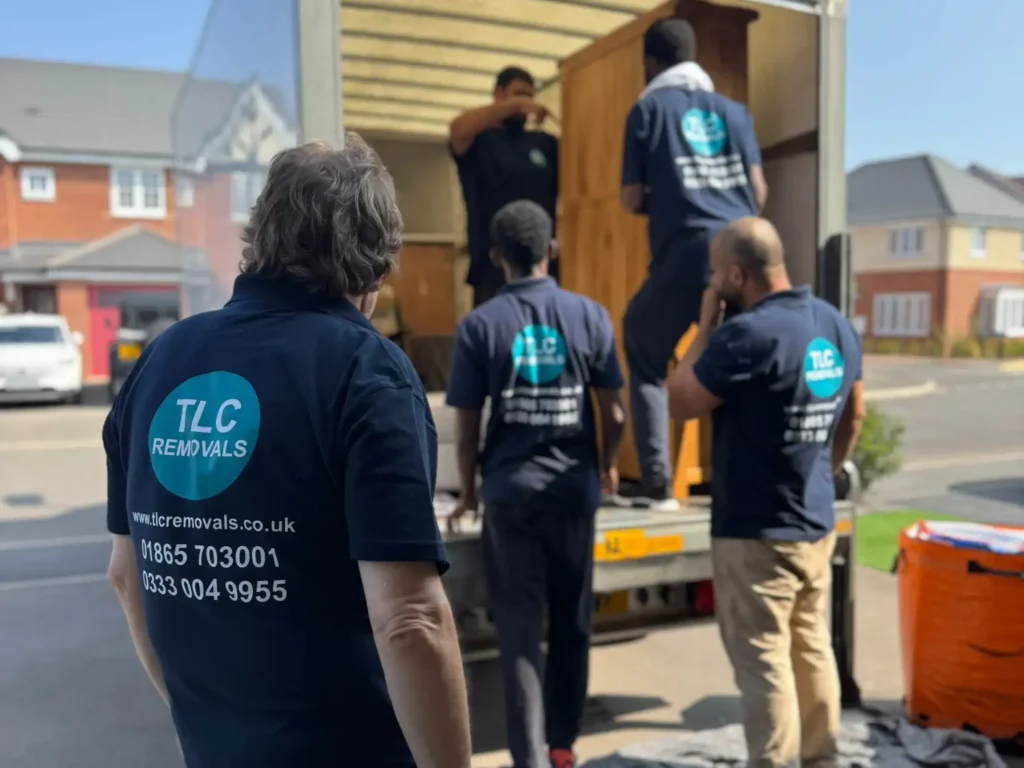 A Smooth Reading House Move with Professional Support Reading house move